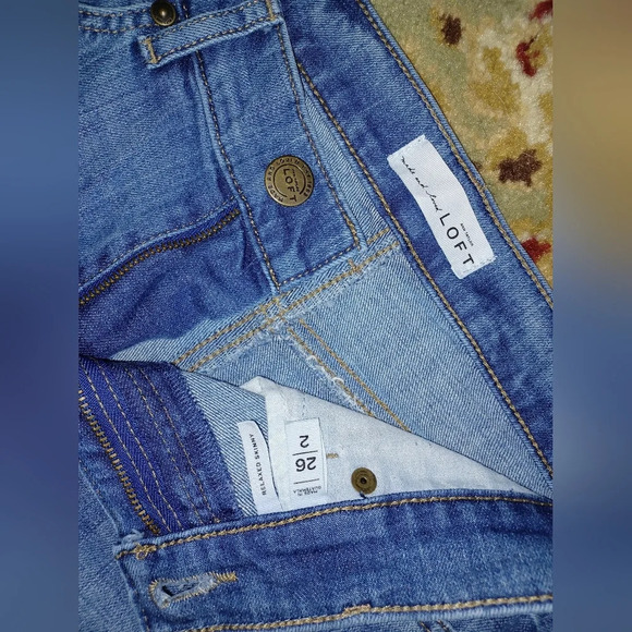 Ann Taylor Loft Relaxed Skinny Blue Denim Jeans - Picture 4 of 7